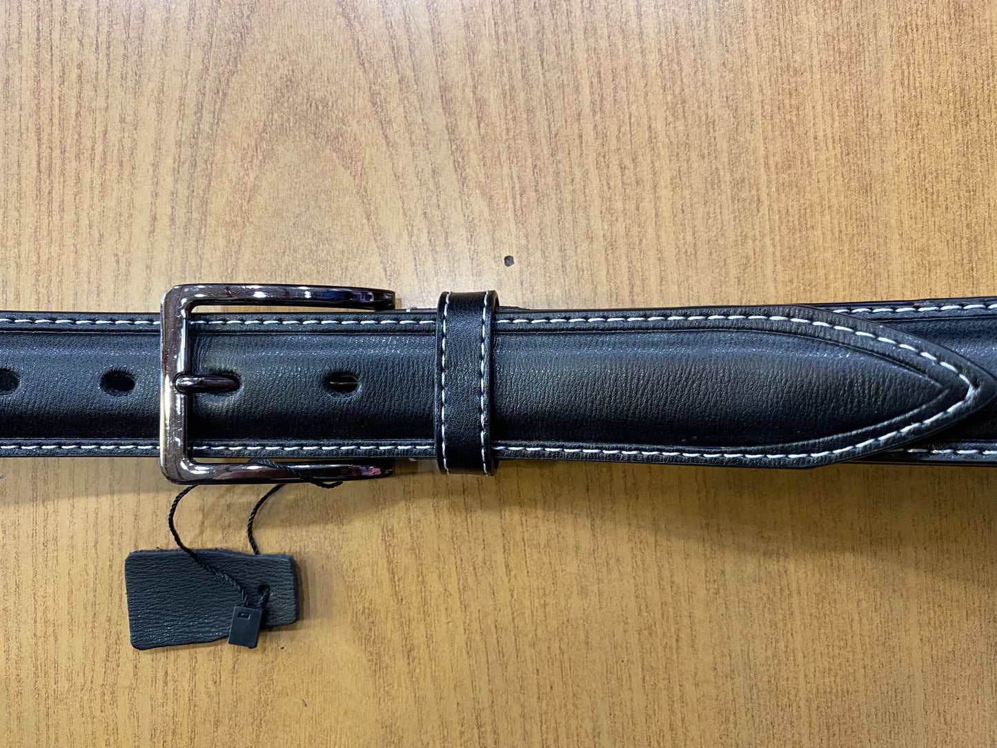 Cintura vera pelle cuoio, nera ribattitura bianca, Made in Italy. Altezza 3,5 cm